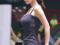 海外小姐姐摆拍视频,时尚与美景的完美融合