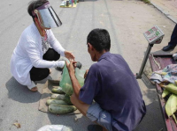 吃瓜网农村慰问大爷,农村慰问大爷，温暖冬日行